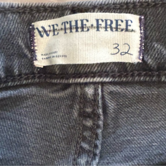 NWT, We The Free Low Maintenance Mid Rise Crop Boot Jeans in Washed Black Sz 32 - Picture 4 of 13
